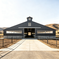 Structure en acier préfabriquée à isolation thermique moderne pour entrepôt, hangar à animaux, ferme pour l'élevage de moutons/bovins/porcs/vaches et de poulets