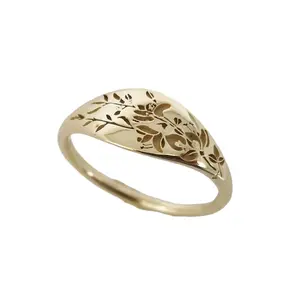 Wholesale Creative Floral Hand Jewelry Fashion Jewelry Rings Simple Alloy Plating Gold Ring