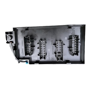 Boîtier de fusibles Mercedes-Benz A1645403572 W164 12V Support de relais automobile - Product Image 3