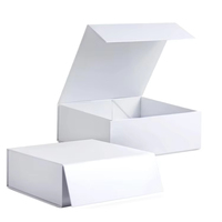 XJY Boîtes d'emballage de vêtements de luxe de qualité supérieure mignonnes en or personnalisées boîte cadeau magnétique blanche mate en carton avec impression de logo