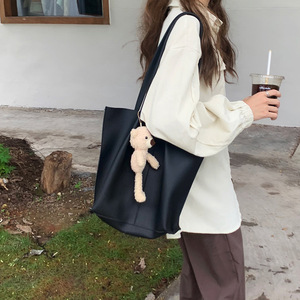 กระเป๋าโท้ทสตรีสีทึบความจุขนาดใหญ่กระเป๋าสะพายไหล่แบบแม่เหล็กใช้ทุกวัน - Product Image 4