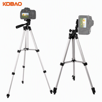 Trépied en alliage d'aluminium pour projecteur, support de téléphone portable pour diffusion en direct, 3 sections, support pour appareil photo reflex numérique, extensible jusqu'à 1680 mm, pliable, anti-bulles