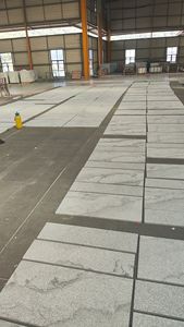 Dalles <span class=keywords><strong>de</strong></span> <span class=keywords><strong>granit</strong></span> gris naturel YDSTONE au design moderne personnalisé pour murs extérieurs <span class=keywords><strong>de</strong></span> villas - Product Image 2