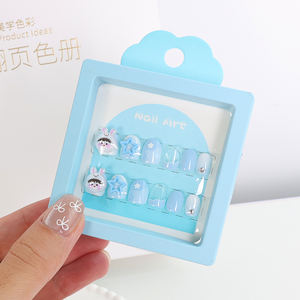 12-teiliges neues Original design Niedliche Modellierung Auf press nägel für Kinder Quadratisches Muster ABS-Material Künstliche Fingernägel - Product Image 5