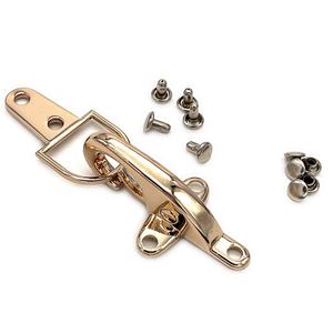 HPD Logo personalizzato oro di lusso in lega di metallo resistente per aerei gancio <span class=keywords><strong>a</strong></span> <span class=keywords><strong>scatto</strong></span> fibbia per cintura per indumento giacca scarpe - Product Image 1