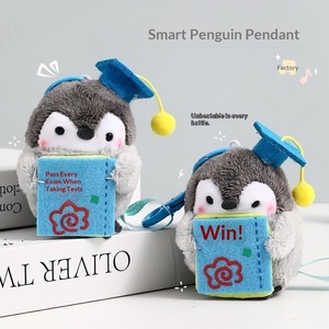 Peluche courte mignonne de petit pingouin à énergie positive japonaise, très vendue, pendentif pour sac d'école et de voyage, vente en gros - Product Image 3