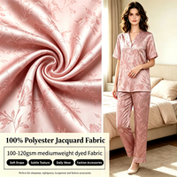 Prix Compétitif Tissu Satin 100% Polyester Écologique Toucher Lisse Largeur 58/60" pour Vêtements de Nuit, Jupes, Robes, Pyjamas