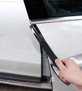 Adhesivo impermeable de <span class=keywords><strong>vinilo</strong></span> de fibra de carbono 5D, Adhesivo de cinta de fibra de carbono negro adecuado <span class=keywords><strong>para</strong></span> automóviles, motocicletas - Product Image 3