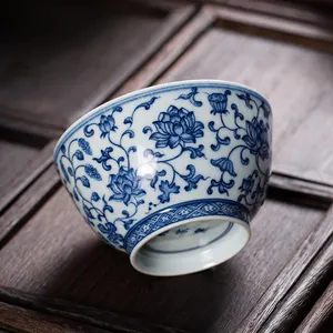 Zhongjiayao horno de madera pintado a mano azul y blanco Kung Fu taza de té hecho a mano Jingdezhen juego de té enredado loto taza de té de cerámica