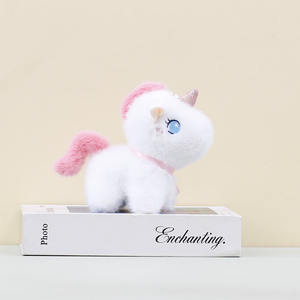 Mini poupée mignonne <span class=keywords><strong>licorne</strong></span> <span class=keywords><strong>en</strong></span> peluche porte-clés pendentif Kawaii dessin animé doux moelleux Peluches peluche Animal jouet sac breloque porte-clés accessoire - Product Image 4