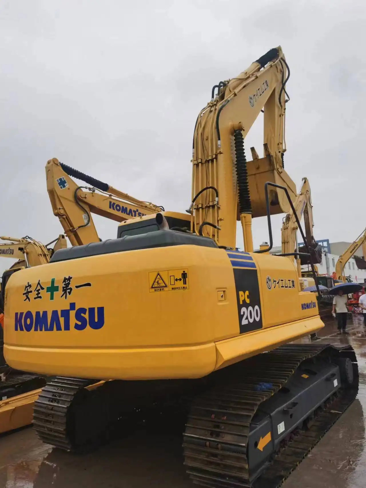 Sử dụng KOMATSU máy xúc đã qua sử dụng thứ hai tay ban đầu Nhật Bản Trái Đất di chuyển Diggers sử dụng KOMATSU PC200-8 PC200-7 PC200-6 sử dụng máy xúc