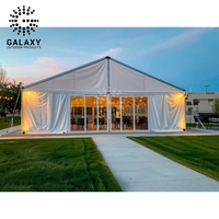 Tente de salon professionnelle en forme de A, capacité 100 personnes, 20x50m, avec toit transparent, structure en alliage d'aluminium robuste, pour stand de vente intérieur