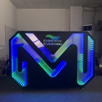 Comptoir de Bar Tendance avec Meuble LED Personnalisé pour DJ, Écran LED 3D Pleine Couleur et Cabine DJ