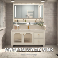 Meuble de salle de bain Wharton OEM moderne en bois massif avec lavabo en céramique, robinet en cuivre, évier mural, utilisation extérieure, miroir LED