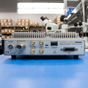 Analyseur en temps réel Signal Hound SM200C-20 GHz avec bande passante de 160 MHz I/Q via média 10GbE Fabriqué aux États-Unis - Product Image 6