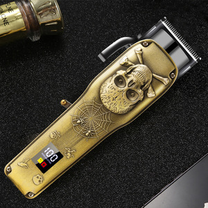 Cortadora de Pelo Eléctrica Totalmente Metálica con Diseño de Calavera, Uso Profesional en Salón, Recargable, Pantalla LCD, Gran Potencia, Carga USB - Product Image 2