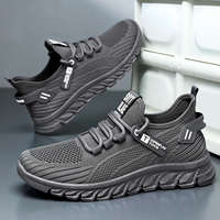 Chaussures de course pour hommes, taille plus, couleur unie, respirantes, en mesh, semelle souple, non fatiguantes, à lacets