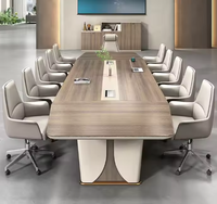 Ensemble de mobilier de bureau : Table de réunion 6 places avec roulettes élégantes, blanche, 12 pieds métalliques, table de conférence