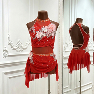 Costume de danse lyrique floral rouge, robe de scène asymétrique, justaucorps de gymnastique rythmique personnalisé avec strass pour filles - Product Image 3