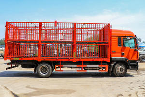 Camión de Transporte de Ganado/Cerdos SITRAK G5 270HP 4x2 6.8m <span class=keywords><strong>con</strong></span> <span class=keywords><strong>Jaula</strong></span> Ventilada - Product Image 6
