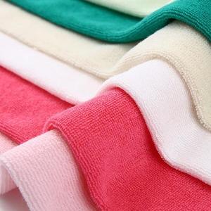 100% Polyester 190gsm Milieuvriendelijk En Organisch Super Absorberend Badstof Roll Voor Nachtkleding En Kleding Voor Meisjes - Product Image 2
