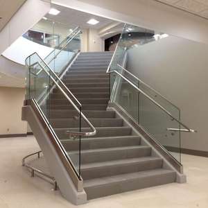 Barandilla de Balcón Personalizada en Aluminio, Diseño Elegante, Sistema de Protección con Vidrio para Casa Moderna, Seguridad y Elegancia - Product Image 3