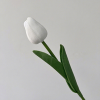 Fleur artificielle tulipe à tige unique, légère, faite à la main, décoration d'intérieur, ornement de table de mariage