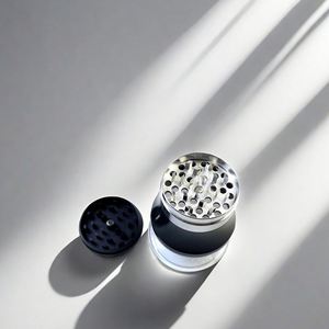 Nouveau produit 2024, vente en gros OEM/ODM, moulin à herbes en alliage de zinc métallique 68 mm, 4 pièces, moulin à gobelet - Product Image 5