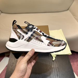 Sneakers de luxe pour hommes et femmes, style décontracté, tricotées, légères, respirantes, pour la marche et le sport. - Product Image 1