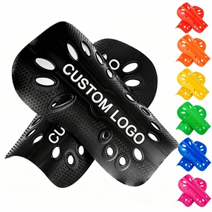 Protège-tibias de football personnalisables par sublimation avec logo, vierges, en gros, pour enfants et jeunes – Équipement de protection des jambes en vrac - Product Image 1