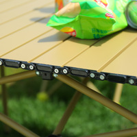 Ensemble table et chaises pliantes d'extérieur - Meubles de camping portables pour pique-nique et barbecue au design simple Modèle 003