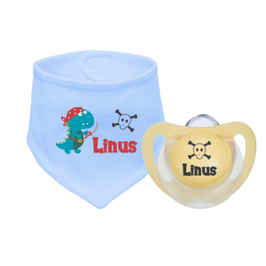 Bavaglino per neonati con nome Pirata Dino + ciuccio NUK con nome - Product Image 1