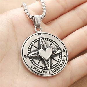 Collar con Colgante de Corazón y Brújula de Acero Inoxidable para Hombre, Sigue tu Corazón, Uso Diario 19082 - Product Image 3