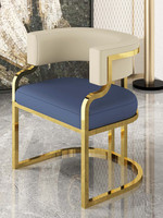 Chaise de salle à manger en métal de luxe léger avec accoudoirs et housse de siège souple pour la maison, les salons de beauté, les salons de manucure, les bureaux de réception et de vente