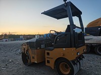 Rouleau compresseur vibrant 6 tonnes XMR603 Chine, compacteur routier léger manuel à double tambour