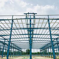 Atelier-entrepôt en structure métallique à haute utilisation, avec une partition rationnelle répondant aux besoins d'utilisation industrielle diversifiés