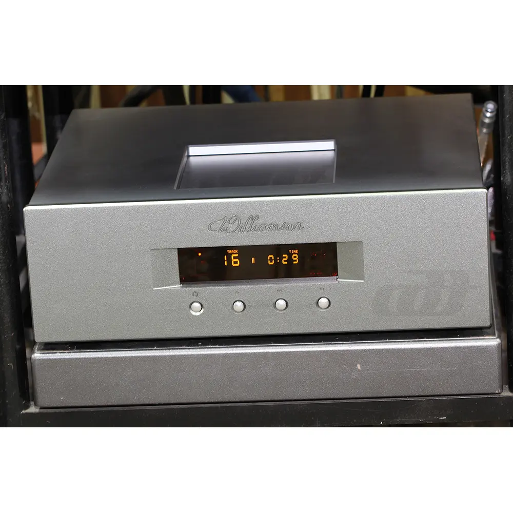 오디오 및 비디오 앰프 시스템에 대한 특허가있는 윌리엄슨 CD 전송 버전 2 턴테이블