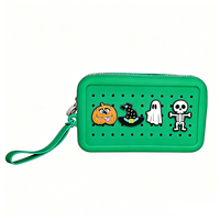 Portefeuille court pour femme Chinfai en silicone au design mignon, avec fermeture éclair à pompon, porte-monnaie étanche, portefeuille DIY à trous et breloques de dessin animé