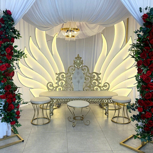 Decoración de Boda Elegante, Alas de Plumas, Fondo de Malla para Escenario de Boda, Soporte de Metal para Fondo - Product Image 1