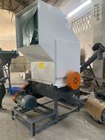 Grote invoeropening plastic crusher, zware plastic krat- en mandenversnipperaar, stille plastic afvalrecyclingmachine
