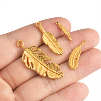 Pendentif en plume d'oiseau en gros, breloque en acier inoxydable, charme animal, titane, fabrication de bijoux DIY, plaqué PVD 18K, bijoux DIY