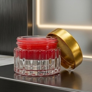 Crème Corporelle Hydratante à la Fraise aux Extraits Végétaux, Beurre Corporel Rafraîchissant pour une Peau Éclatante, Lotion Corporelle Hydratation Intense en Pot, Pack Soin de la Peau - Product Image 1