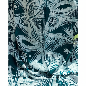 Adire Alabela (Batik) disegnato a mano su tessuto chiffon - Product Image 1