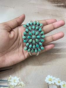 Pulsera de Plata de Ley Hecha a Mano con Turquesa Kingman, Pulsera de Piedras Preciosas, Joyería Boho para Mujer - Product Image 4