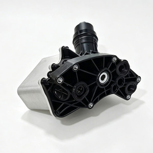 OE 11428583895 Boîtier de refroidisseur d'huile moteur en gros pour BMW Série 5 G30 G38 X3 G01 X7 G07 - Product Image 2