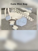 Adorable ensemble de vêtements pour poupée en coton de 10 cm, comprenant un chapeau en peluche doux, une mini-sac à bandoulière à carreaux – Fournisseur d'usine personnalisé