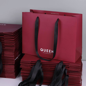 Sacs shopping personnalisés, design simple et élégant, sacs shopping en papier de luxe, emballage avec votre propre logo, sacs noirs mats - Product Image 5