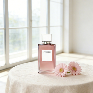 Perfume Natural Fresh France Formula con Aroma Floral Cítrico de Bergamota y Notas Amaderadas de Vainilla, Perfume en Spray de Marca Privada para Unisex - Product Image 2