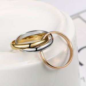 Anillo <span class=keywords><strong>de</strong></span> acero inoxidable chapado en oro <span class=keywords><strong>de</strong></span> 18K resistente al agua, anillo brillante <span class=keywords><strong>de</strong></span> <span class=keywords><strong>tres</strong></span> capas <span class=keywords><strong>de</strong></span> colores a la moda para mujer, anillos <span class=keywords><strong>de</strong></span> acero inoxidable - Product Image 2