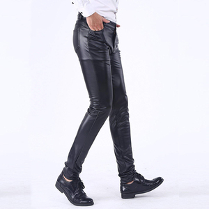 Fodera invernale in pelle scamosciata nera in finta pelle sintetica <span class=keywords><strong>pantaloni</strong></span> Slim Fit per gli uomini